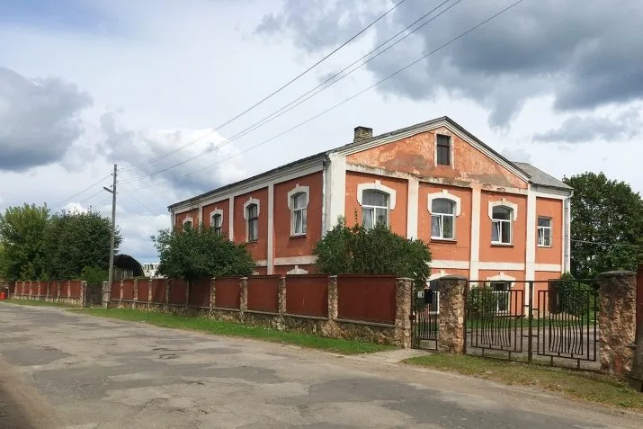 Uzvaras iela 62/64 1