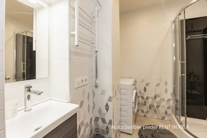 Apartment For Rent, Lāčplēša iela street 62, Rīga, Labais krasts, Centrs / 450 € 5