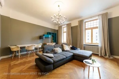 Izīrē dzīvokli, Brīvības iela 46, Rīga, Centrs / 850 € 2