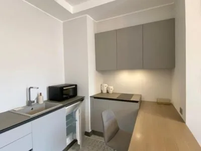 Izīrē dzīvokli, Valdemāra iela 41A, Rīga, Centrs / 800 € 8