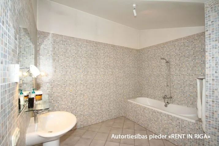 Izīrē dzīvokli, Vidus iela 11, Rīga, Labais krasts, Centrs / 1 800 € 16