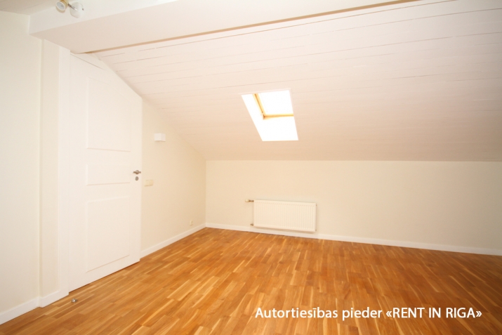 Apartment For Rent, Vidus street 11, Rīga, Labais krasts, Centrs / 1 800 € 12