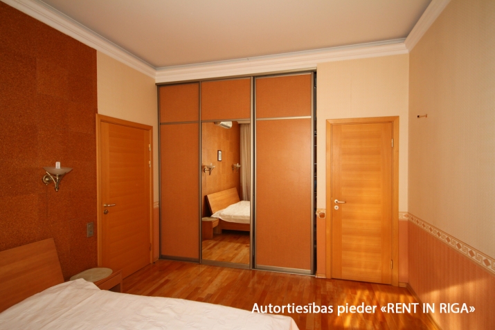 Аренда квартиры, Gogoļa улица 8/10, Rīga, Labais krasts, Centrs / 840 € 14