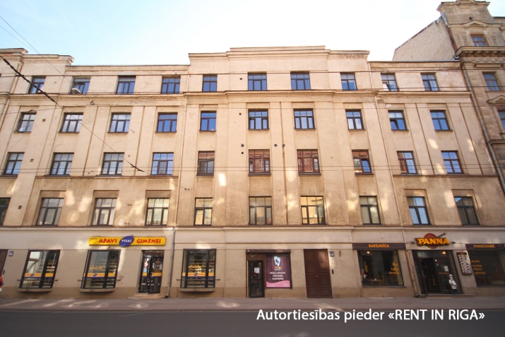 Аренда квартиры, Gogoļa улица 8/10, Rīga, Labais krasts, Centrs / 840 € 18