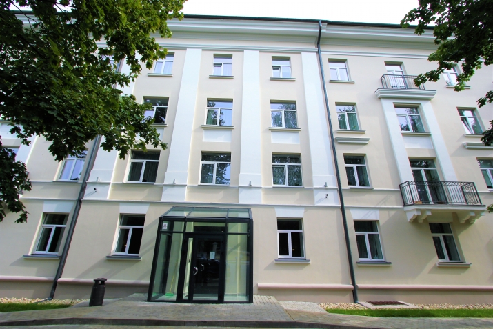Izīrē dzīvokli, Emmas iela 28, Rīga, Labais krasts, Vecmīlgrāvis / 220 € 10