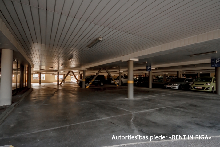 Izīrē tirdzniecības telpas, Krasta iela 89, Rīga, Labais krasts, Krasta masīvs / 6 000 € 7