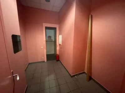 Izīrē tirdzniecības telpas, Vaļņu iela 26, Rīga, Labais krasts, Centrs / 2 550 € 8