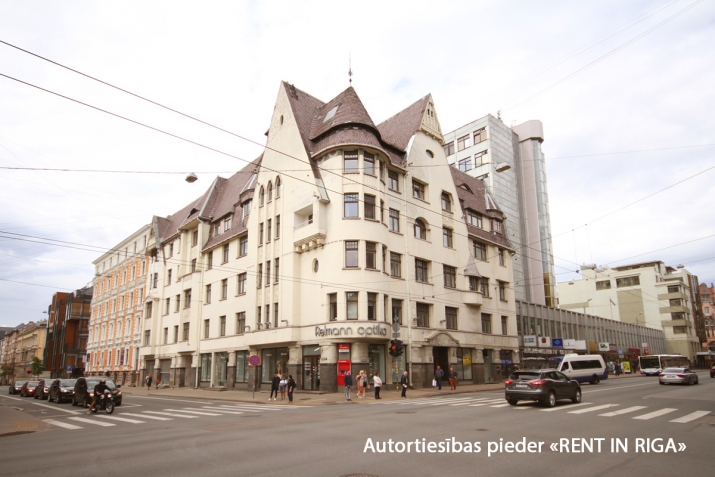 Attēls 1 no 17