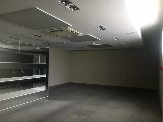 Pārdod tirdzniecības telpas, Brīvības iela 47, Rīga, Labais krasts, Centrs / 575 000 € 9