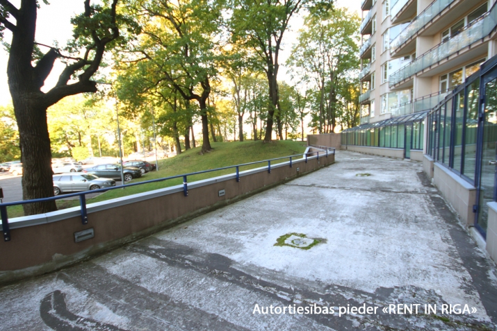 Pārdod biroju, Duntes iela 28, Rīga, Labais krasts, Centrs / 165 000 € 17
