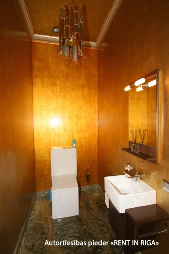 Izīrē dzīvokli, Brīvības bulvāris 19, Rīga, Labais krasts, Centrs / 1 600 € 12