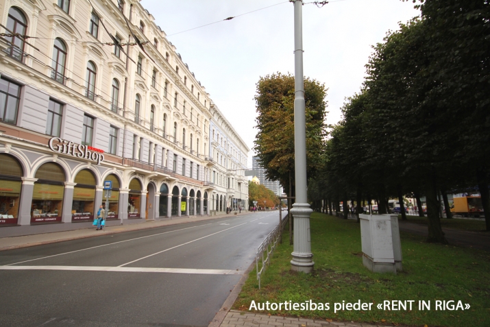 Izīrē dzīvokli, Brīvības bulvāris 19, Rīga, Labais krasts, Centrs / 1 600 € 21