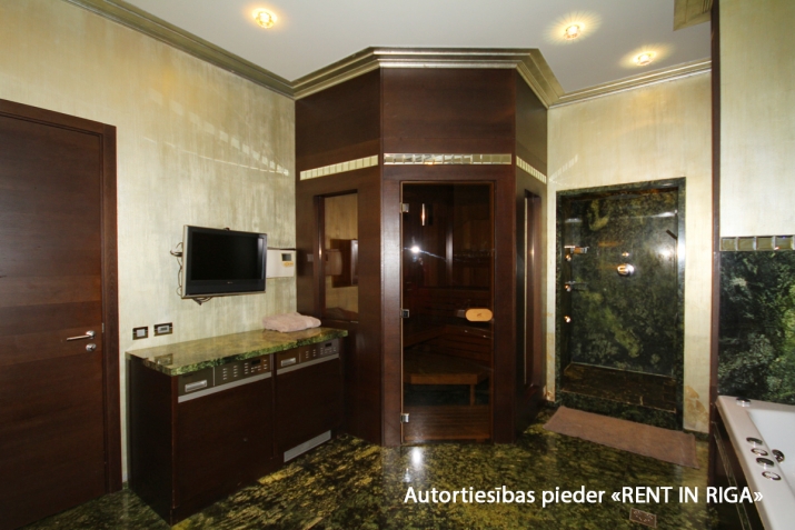 Izīrē dzīvokli, Brīvības bulvāris 19, Rīga, Labais krasts, Centrs / 1 600 € 14