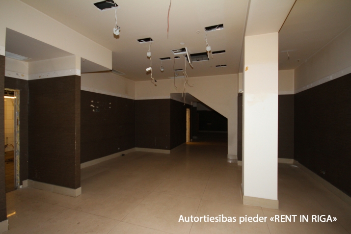 Izīrē tirdzniecības telpas, Barona iela 2, Rīga, Labais krasts, Centrs / 4 395 € 9