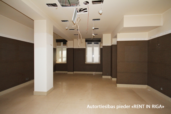 Izīrē tirdzniecības telpas, Barona iela 2, Rīga, Labais krasts, Centrs / 4 395 € 8