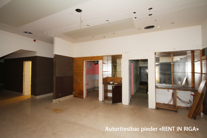 Izīrē tirdzniecības telpas, Barona iela 2, Rīga, Labais krasts, Centrs / 4 395 € 10