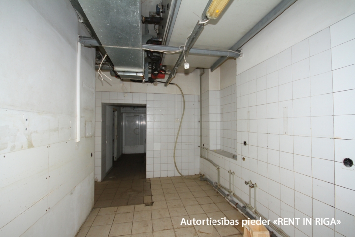 Izīrē tirdzniecības telpas, Barona iela 2, Rīga, Labais krasts, Centrs / 4 395 € 15