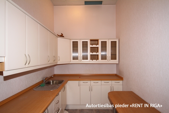 Izīrē biroju, Brīvības gatve 223, Rīga, Labais krasts, Teika / 2 058 € 8