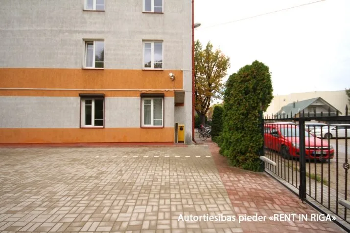 Izīrē dzīvokli, Mazā Piena iela 6, Rīga, Labais krasts, Centrs / 380 € 10