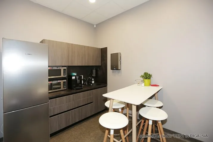 Pārdod biroju, Bieķensalas iela 26, Rīga, Kreisais krasts, Pārdaugava (tuvā) / 1 475 000 € 18