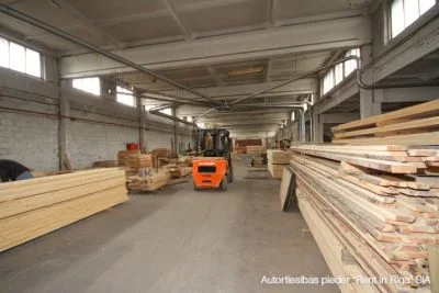 Izīrē tirdzniecības telpas, Priedaines iela 19, Babītes novads, Babītes pagasts, Piņķi / 6 000 € 7