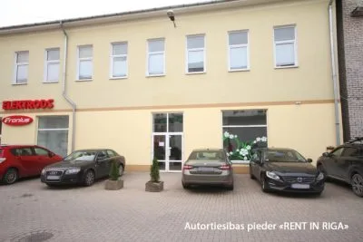 Izīrē tirdzniecības telpas, Brīvības iela 224, Rīga, Labais krasts, Teika / 2 425 € 1