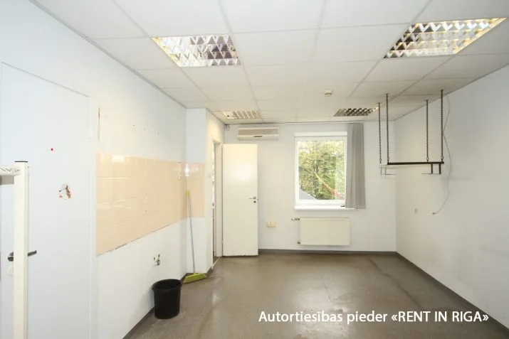 Izīrē biroju, Brīvības iela 148a, Rīga, Labais krasts, Centrs / 3 672 € 17