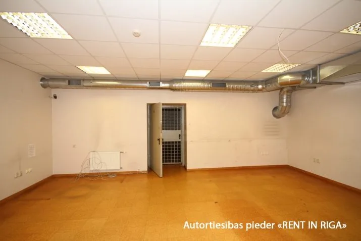 Izīrē biroju, Brīvības iela 148a, Rīga, Labais krasts, Centrs / 3 672 € 26
