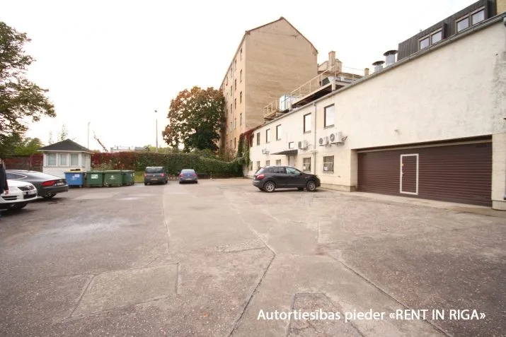 Brīvības iela 148a 3