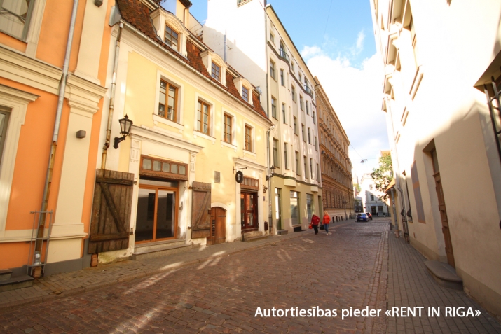 Izīrē biroju, Palasta iela 7, Rīga, Labais krasts, Vecrīga / 1 393 € 13