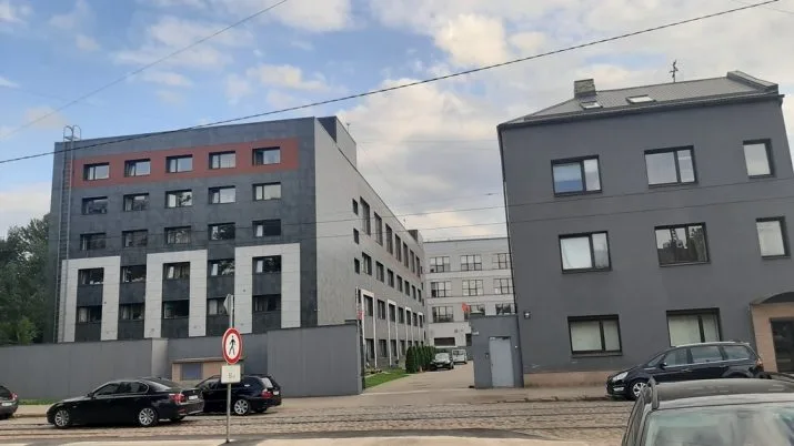 Izīrē dzīvokli, Latgales iela 146, Rīga, Labais krasts, Maskavas forštate / 320 € 9