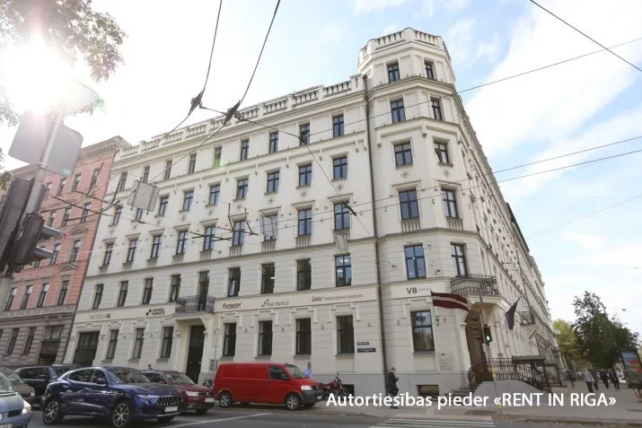 Valdemāra iela 8 1