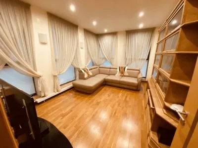 Pārdod dzīvokli, 13. janvāra iela 21, Rīga, Labais krasts, Vecrīga / 175 000 € 4