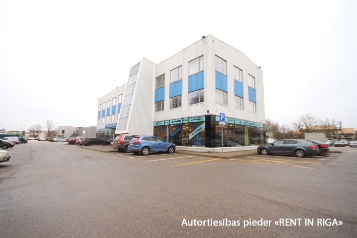 Lielirbes iela 3 1