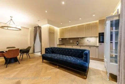 Pārdod dzīvokli, Zaubes iela 3, Rīga, Labais krasts, Centrs / 295 000 € 4