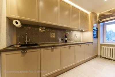 Pārdod dzīvokli, Zaubes iela 3, Rīga, Labais krasts, Centrs / 295 000 € 7