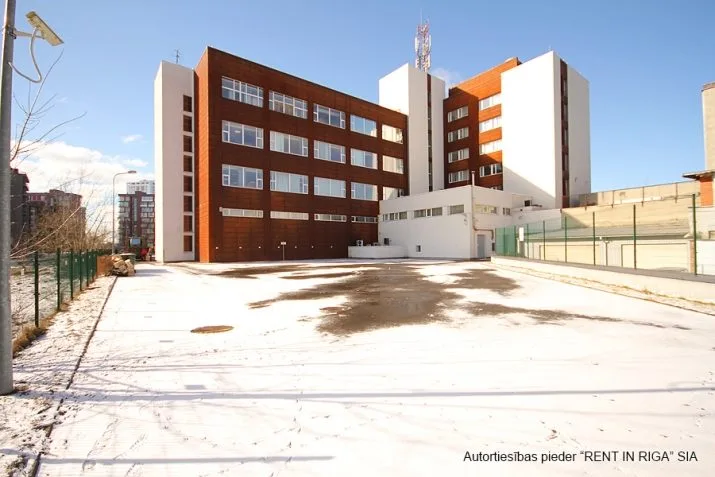 Pārdod namīpašums, Gunāra Astras iela 2, Rīga, Labais krasts, Purvciems / 7 500 000 € 8