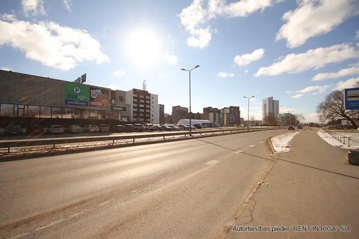 Pārdod namīpašums, Gunāra Astras iela 2, Rīga, Labais krasts, Purvciems / 7 500 000 € 9
