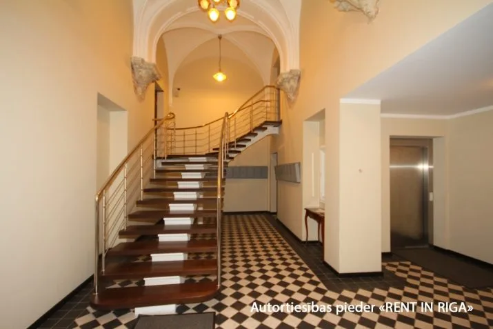 Apartment For Rent, Baznīcas street 26a, Rīga, Labais krasts, Centrs / 700 € 16
