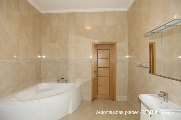 Apartment For Rent, Baznīcas street 26a, Rīga, Labais krasts, Centrs / 700 € 8