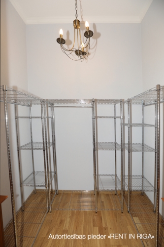 Izīrē dzīvokli, Baznīcas iela 26a, Rīga, Labais krasts, Centrs / 700 € 9