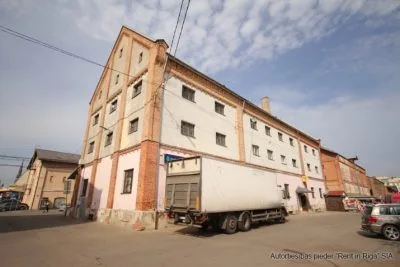 Pārdod namīpašums, Spīķeru iela 9, Rīga, Labais krasts, Centrs / 990 000 € 1