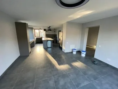 Pārdod māju, Kursīšu iela 10, Mārupes novads, Mārupe / 390 000 € 2