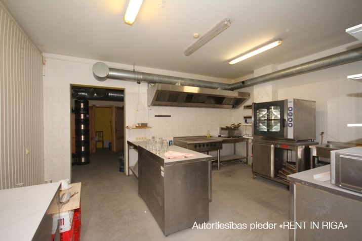 Аренда коммерческой недвижимости, Peitavas улица 5, Rīga, Labais krasts, Vecrīga / 3 828 € 9