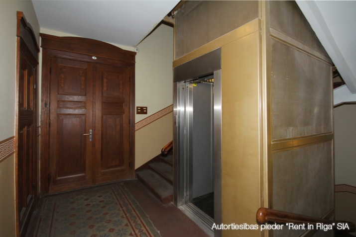 Izīrē biroju, Barona iela 36, Rīga, Labais krasts, Centrs / 1 738 € 20