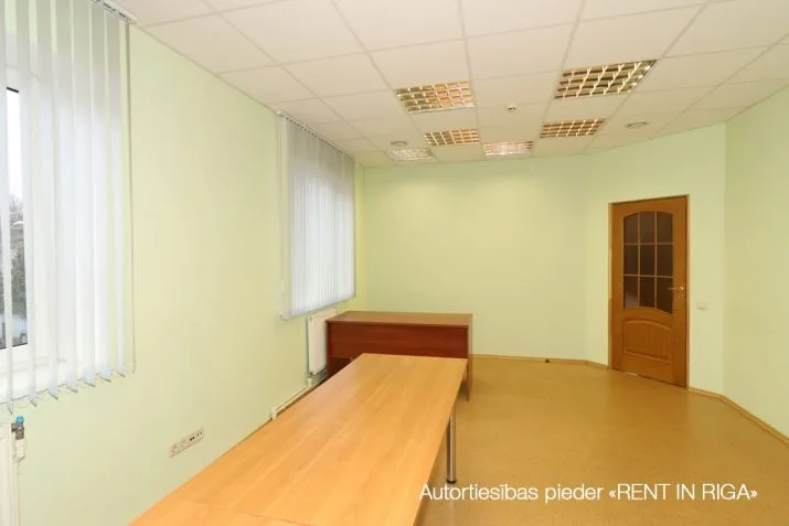 Izīrē tirdzniecības telpas, Artilērijas iela 40, Rīga, Labais krasts, Centrs / 672 € 15