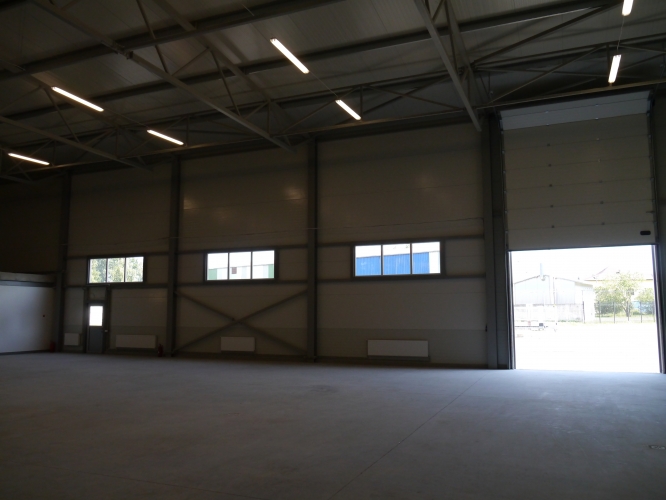 Izīrē tirdzniecības telpas, Acones iela 16b, Stopiņu novads, Ulbroka / 1 560 € 8