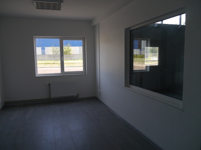 Izīrē tirdzniecības telpas, Acones iela 16b, Stopiņu novads, Ulbroka / 1 560 € 9