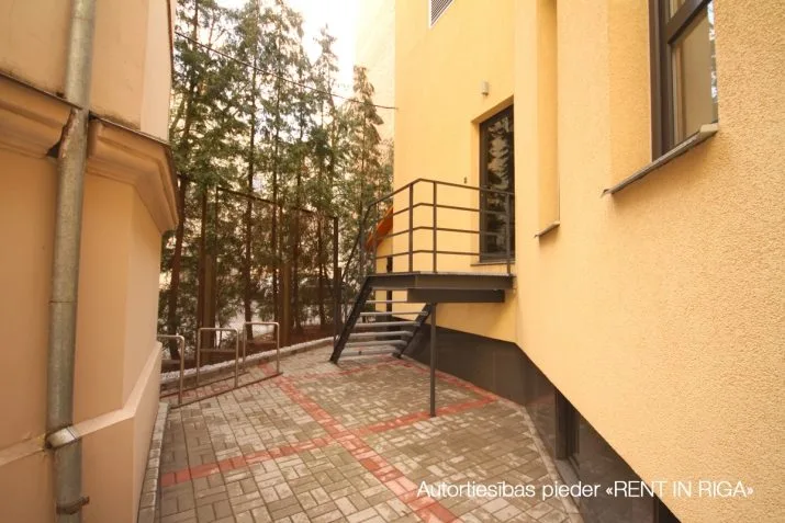 Аренда офиса, Skolas улица 24, Rīga, Labais krasts, Centrs / 1 820 € 15