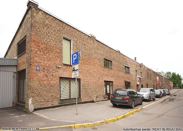 Bērzaunes iela 13 1
